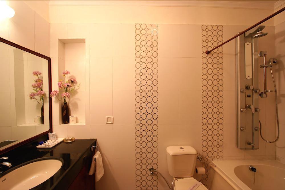 Grand President Hotel Delhi  Buitenkant foto