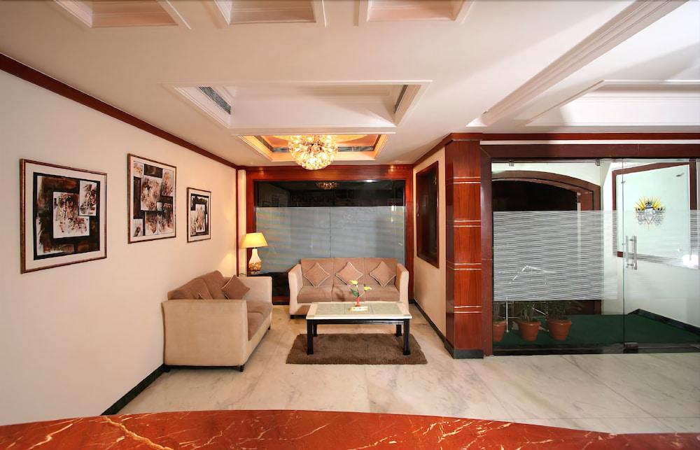 Grand President Hotel Delhi  Buitenkant foto