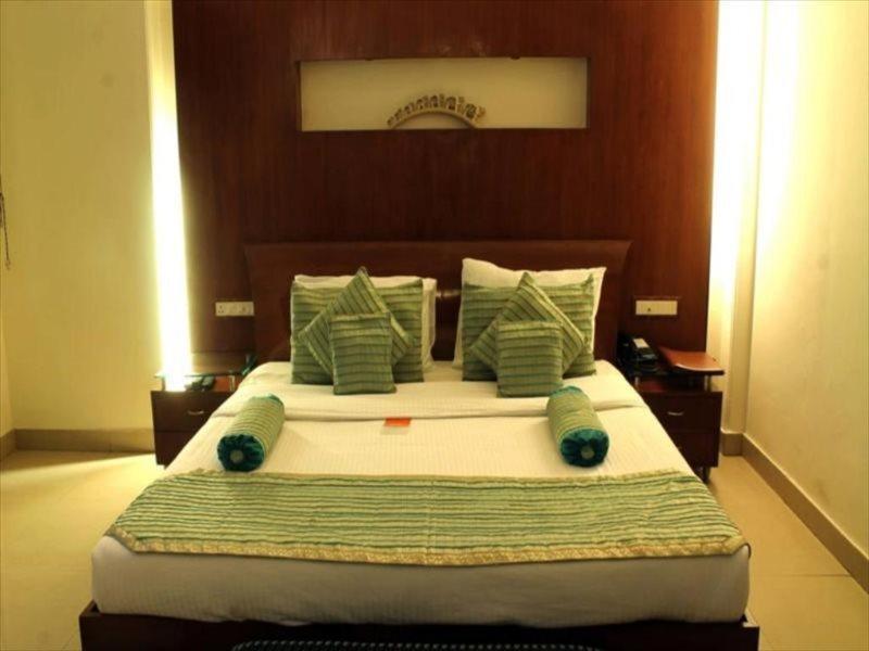Grand President Hotel Delhi  Buitenkant foto